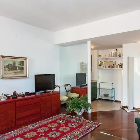 아파트 Dora Trevi